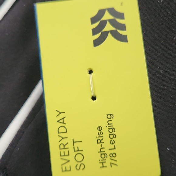 NWT Black Leggings with White Trim - Picture 4 of 4